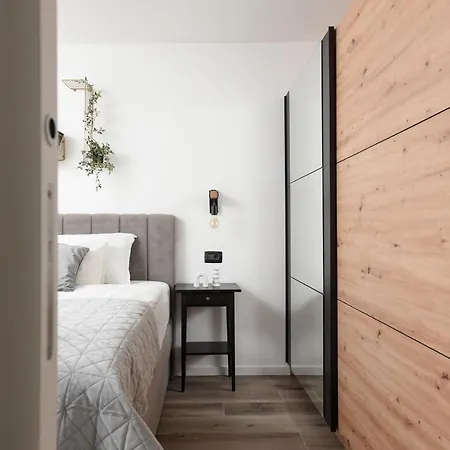 Apartament Aura Exclusive &